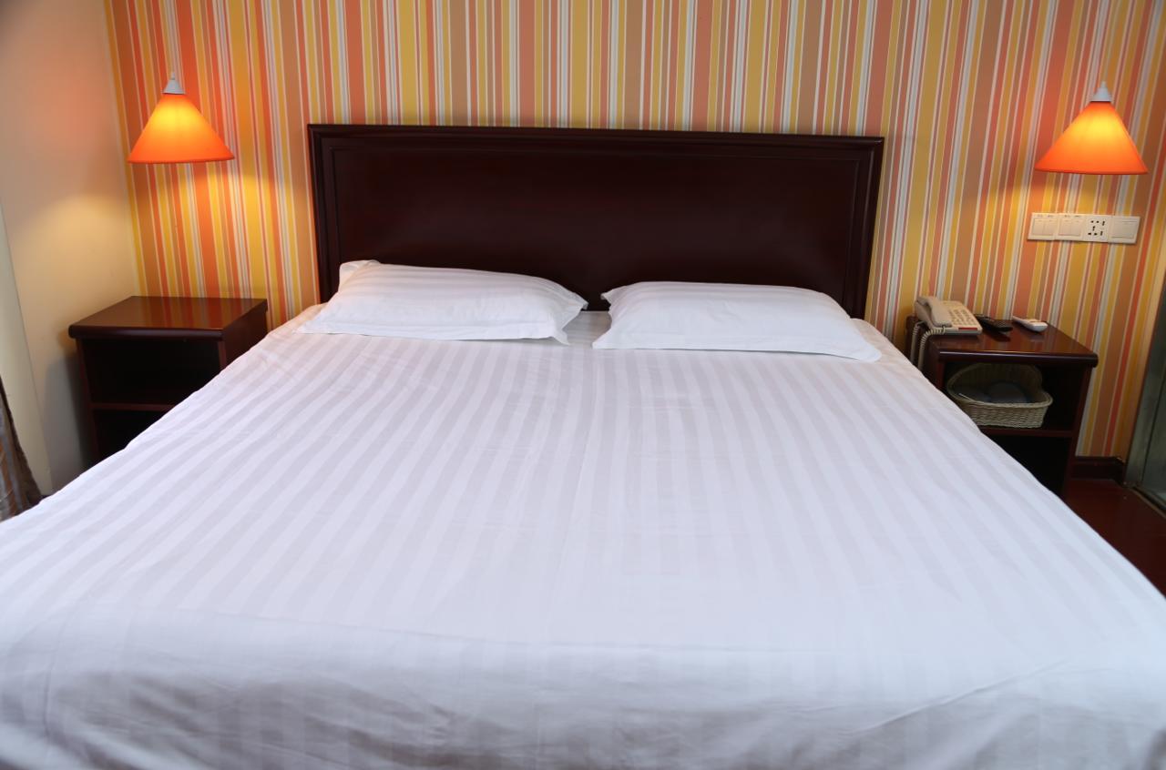Pai Hotel Yuxi Tonghai Eksteriør billede